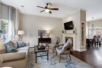 115 W Carolina Ave in Memphis, TN - Foto de edificio - Building Photo