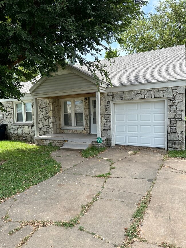 property at 308 SW 44th St