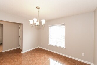 6789 Southern Oaks Dr in Jacksonville, FL - Building Photo - Building Photo