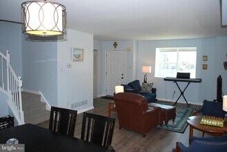 290 Lawndale Ave in King of Prussia, PA - Building Photo - Building Photo