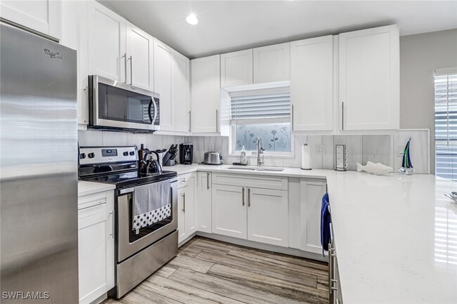 851 102nd Ave N in Naples, FL - Building Photo - Building Photo