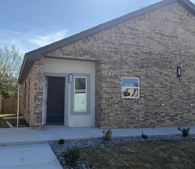 3608 Paola St in Edinburg, TX - Foto de edificio - Building Photo