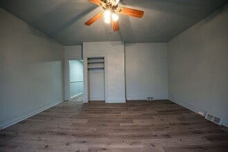 1604 Hatteras St in Pittsburgh, PA - Building Photo - Building Photo
