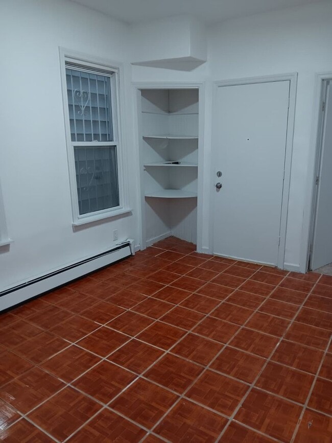 537 N 6th St in Newark, NJ - Building Photo - Building Photo