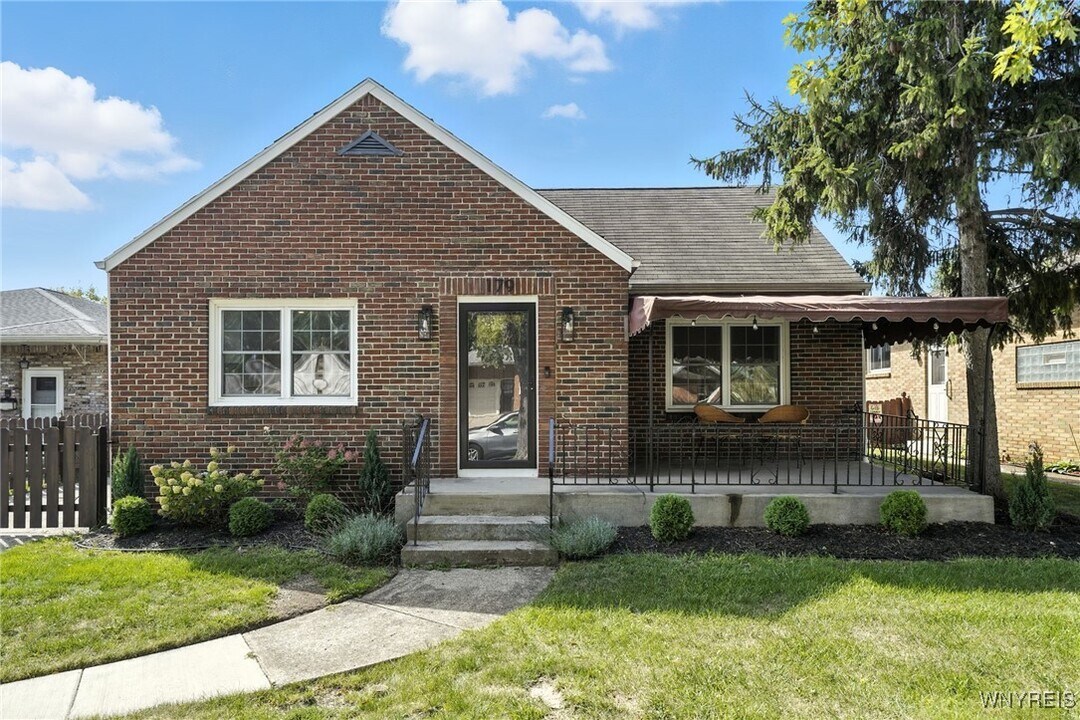 179 Cortland Ave in Buffalo, NY - Building Photo