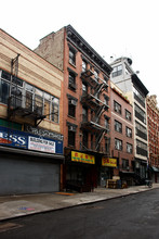 22 Orchard St in New York, NY - Building Photo - Building Photo