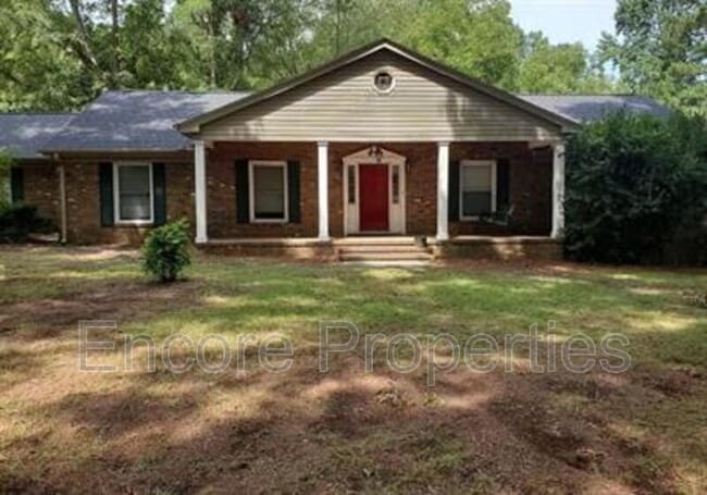 property at 1916 S Main St