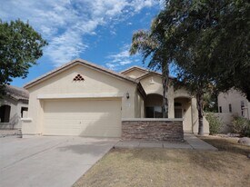 837 S Roanoke St in Gilbert, AZ - Building Photo