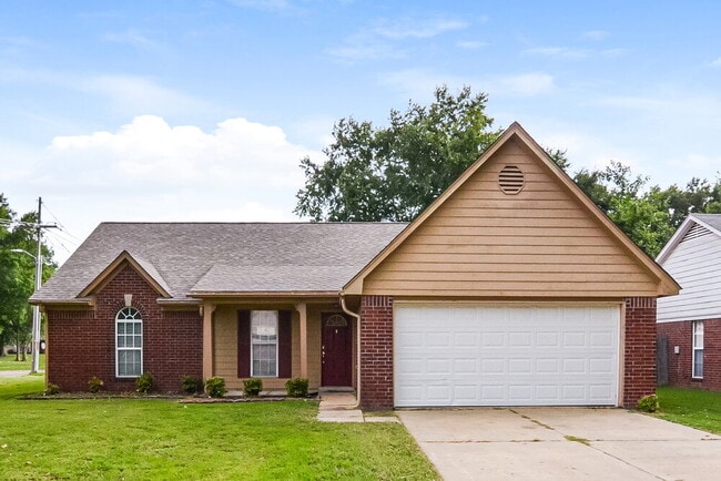 7395 Bridle Cove