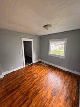 210 E Bowman St in South Bend, IN - Building Photo - Building Photo