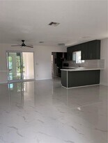 7380 Cleveland St in Hollywood, FL - Building Photo