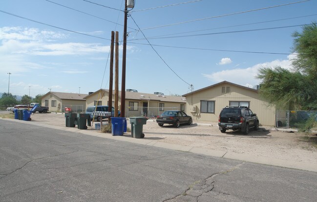 850-858 W Calle Retama in Tucson, AZ - Building Photo - Building Photo