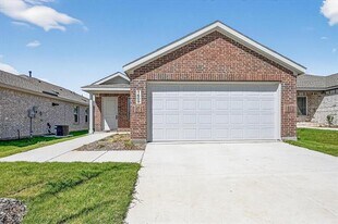 1609 Elliott Rd in Howe, TX - Building Photo