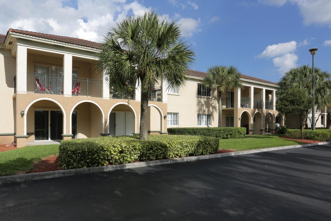 Aventine at Miramar Apartments in Miramar, FL - Building Photo