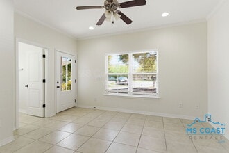 125 Earle Taylor Ln in Ocean Springs, MS - Building Photo - Building Photo