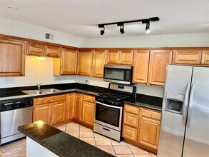 4901 Milam St in Houston, TX - Building Photo - Building Photo