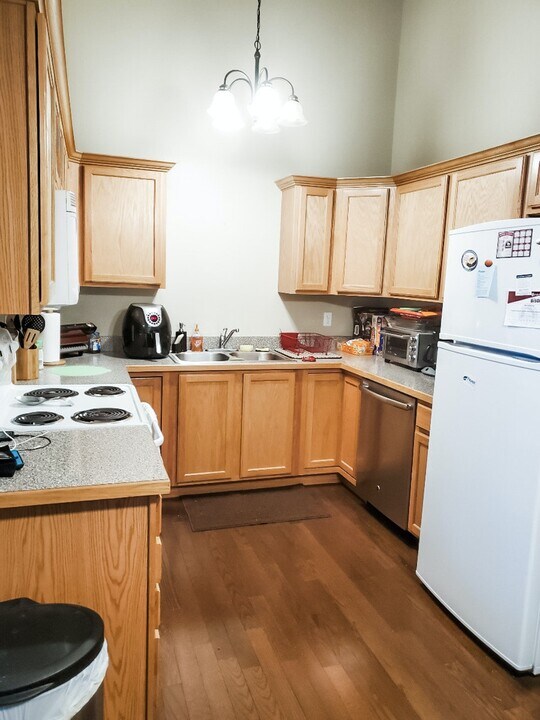 1430 W Westbury Way in Lehi, UT - Building Photo