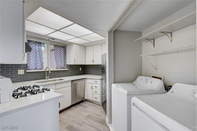 property at 527 Kristin Ln