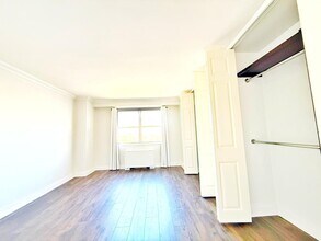 6600 JFK Blvd E in West New York, NJ - Building Photo - Building Photo