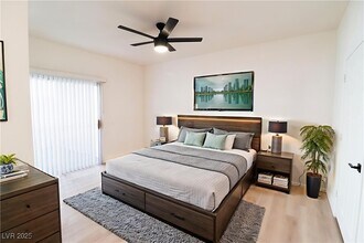 5225 W Reno Ave in Las Vegas, NV - Building Photo - Building Photo