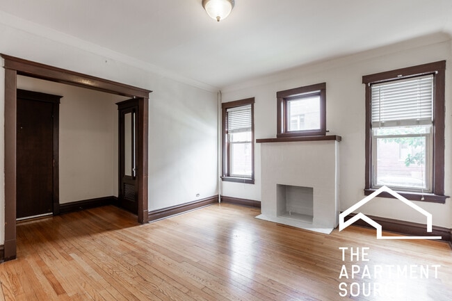 3445 W Schubert Ave, Unit 1 in Chicago, IL - Building Photo - Building Photo