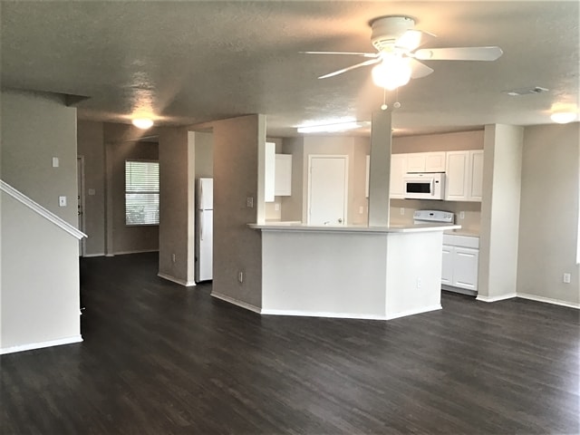 9530 Belleclarie Ln in Houston, TX - Building Photo - Building Photo