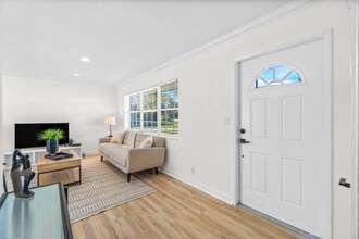 300 NE 7th St in Boca Raton, FL - Building Photo - Building Photo