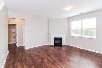 315 Heritage Club Cir in Dallas, GA - Building Photo - Building Photo