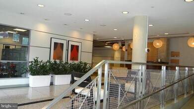 1300 N St NW in Washington, DC - Building Photo - Building Photo