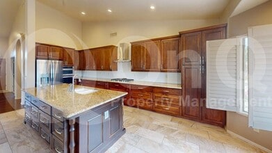 990 S Avenida Los Reyes in Tucson, AZ - Building Photo - Building Photo