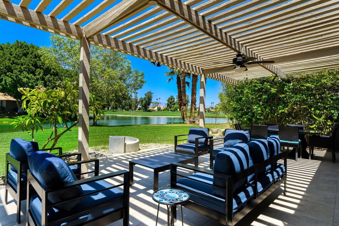 521 Desert W Dr in Rancho Mirage, CA - Building Photo