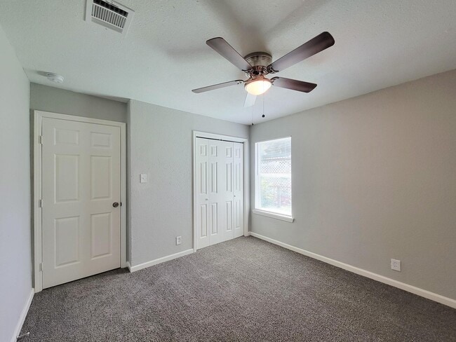 property at 2810 Forest Oaks Dr