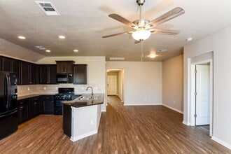 2617 McCrae in New Braunfels, TX - Building Photo - Building Photo