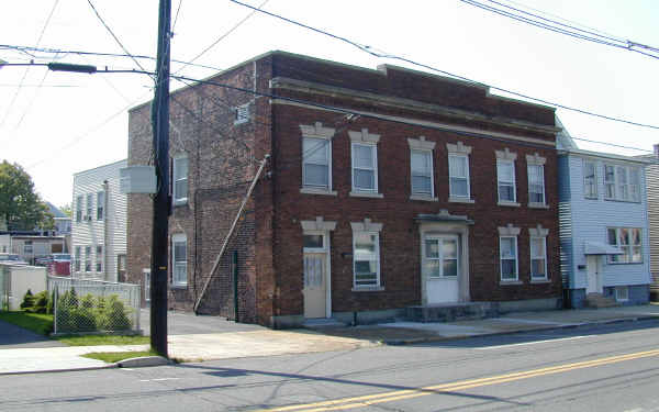 526 Elm St in Kearny, NJ - Building Photo - Building Photo