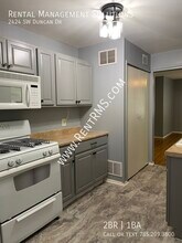 2424 SW Duncan Dr in Topeka, KS - Building Photo - Building Photo