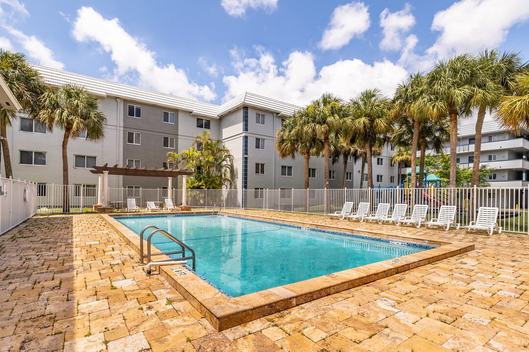 Cutler Gardens Apartments in Cutler Bay, FL - Building Photo