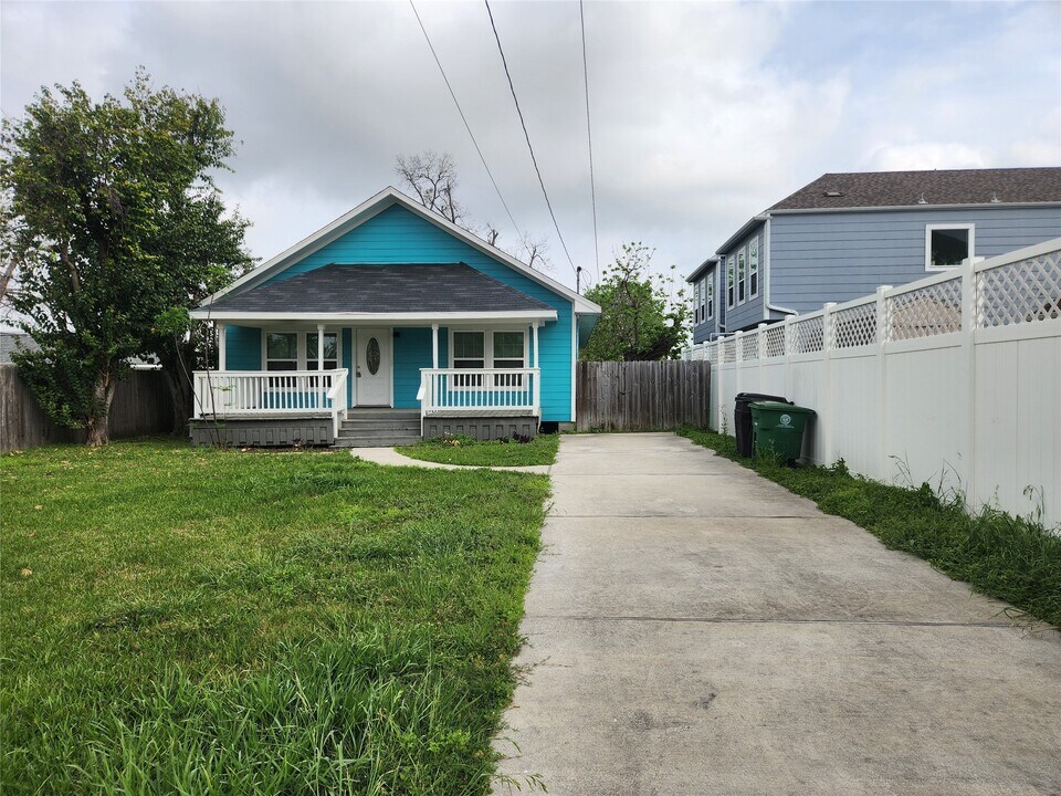 1105 Erin St in Houston, TX - Building Photo