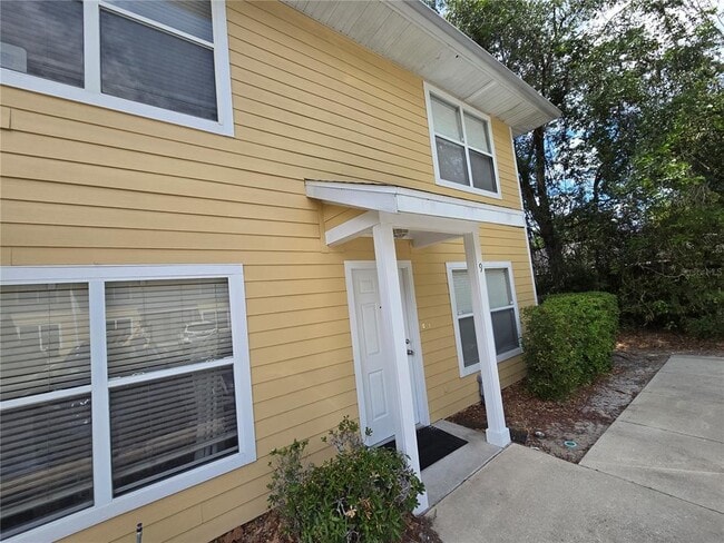 2636 SW 35th Pl in Gainesville, FL - Building Photo - Building Photo