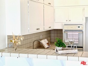 22828 Pacific Coast Hwy in Malibu, CA - Building Photo - Building Photo