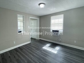 1002 Lawrence St in Jacksonville, FL - Building Photo - Building Photo
