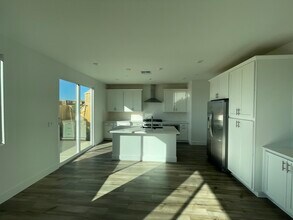 4803 Lukella Dr in Folsom, CA - Building Photo - Building Photo