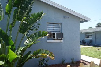 2107 Washington St NE in Palm Bay, FL - Building Photo - Other