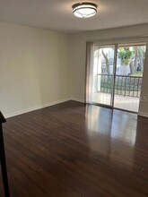 14414 Reuter Strasse Cir, Unit 311 in Tampa, FL - Building Photo - Building Photo