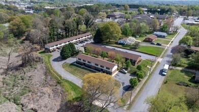 525 12th St SW in Hickory, NC - Building Photo - Building Photo