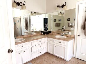 13314 Hilton Head Dr in Montgomery, TX - Building Photo - Building Photo