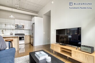 676 N La Salle Dr in Chicago, IL - Building Photo - Building Photo