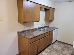 2022 Sylvan Way in West Bend, WI - Building Photo - Building Photo