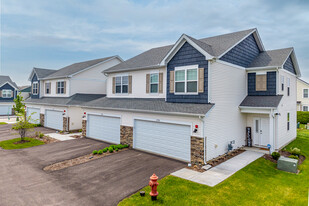 Bristol Bay of Yorkville in Yorkville, IL - Building Photo