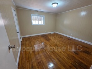 2209 W Laskey Rd in Toledo, OH - Building Photo - Building Photo