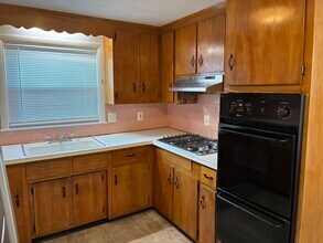 70 W Selden St in Boston, MA - Building Photo - Building Photo